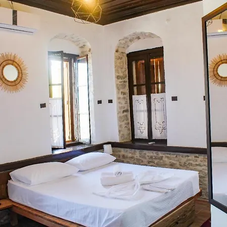 Apartamento Alma Gjirokastër
